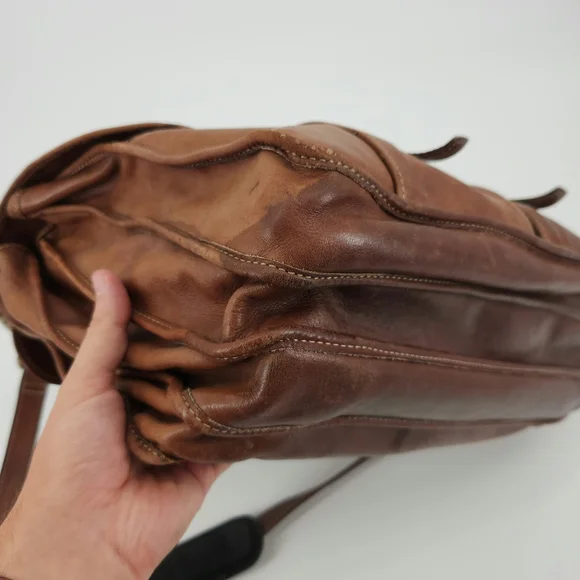 Classic Tan Leather Briefcase - Picture 7 of 16